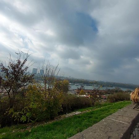 Apartment Daca Stan Belgrad Exteriör bild