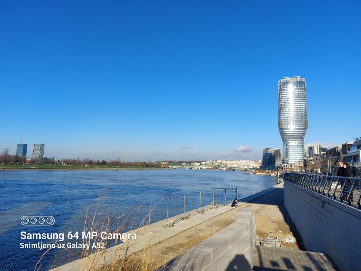 Apartment Daca Stan Belgrad Exteriör bild