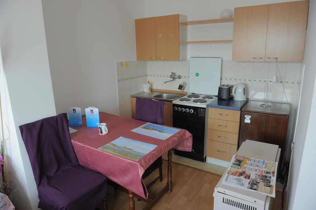 Apartment Daca Stan Belgrad Exteriör bild