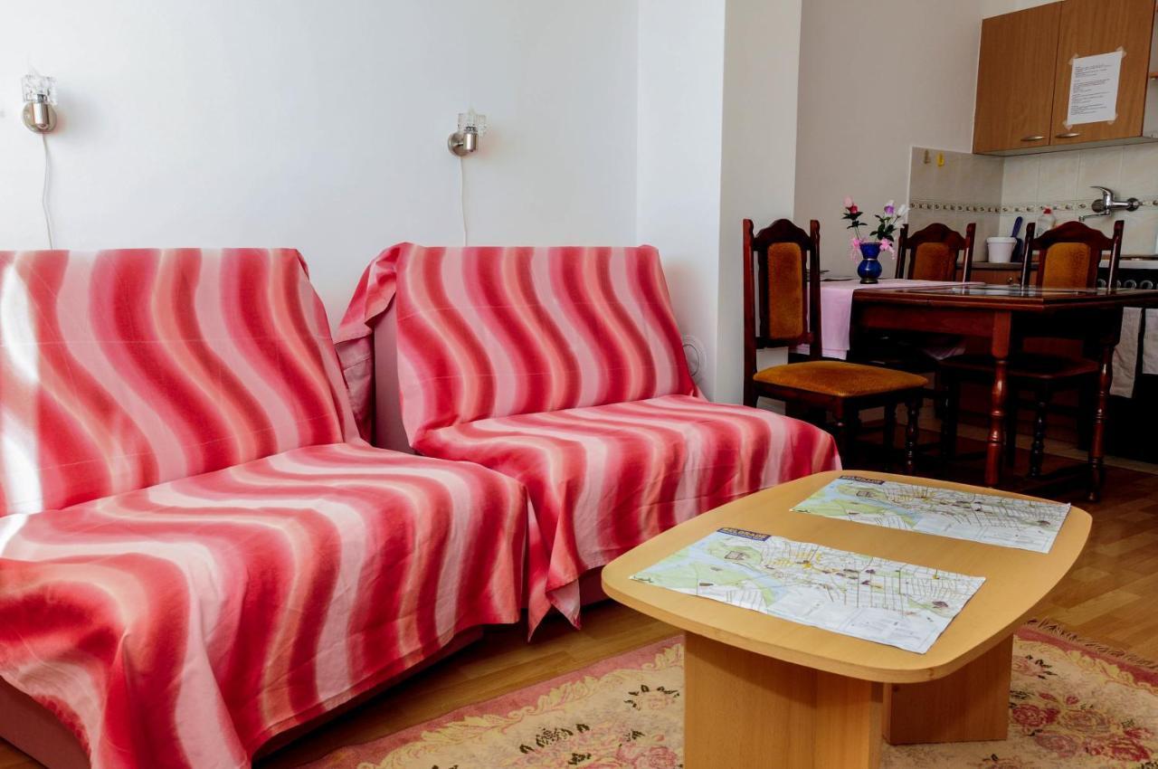 Apartment Daca Stan Belgrad Rum bild