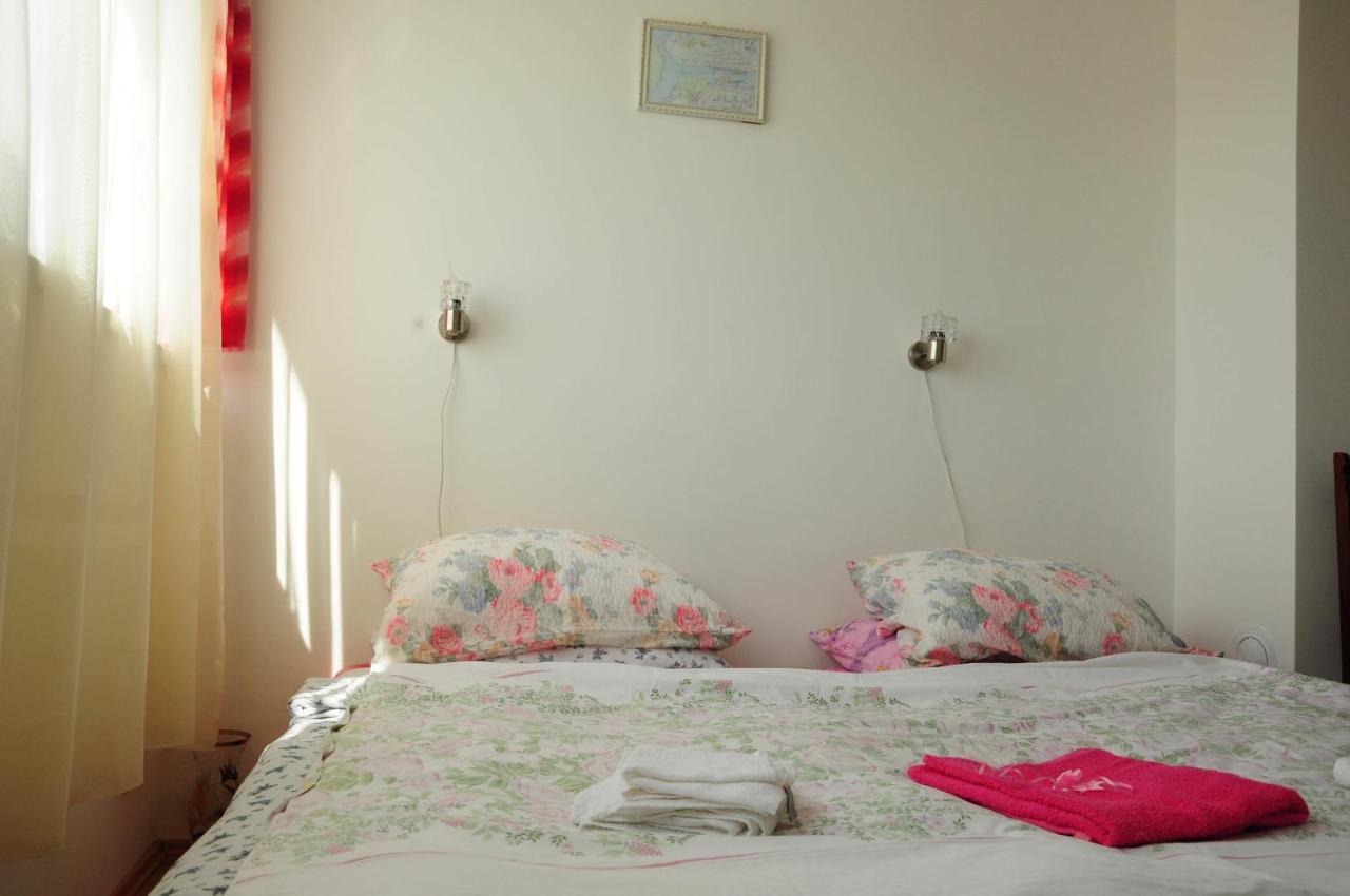 Apartment Daca Stan Belgrad Rum bild